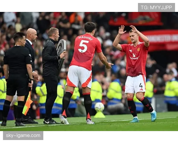 曼联定位球战术焕然一新，状态回升剑指巅峰