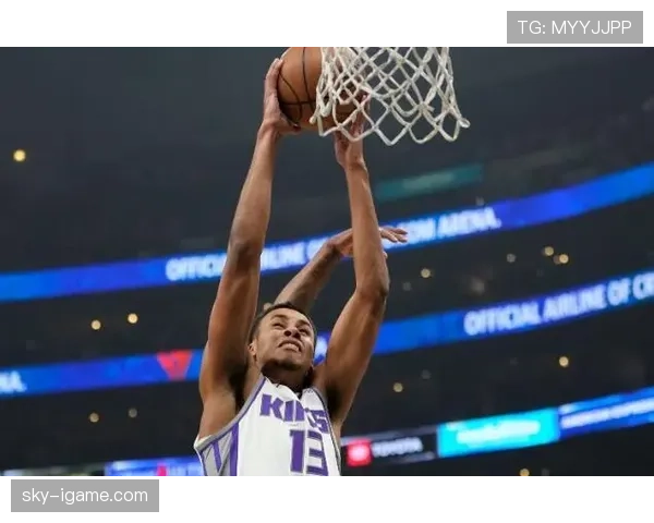 达尔文·努涅斯本赛季状态回暖,进攻效率持续提升 达尔文·努涅斯本赛季状态回暖,进攻效率持续提升