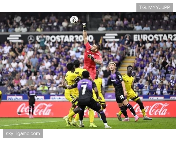 莱万特进攻套路解析：战术特点与近期表现走势