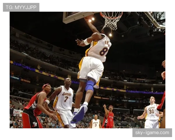 布泽尔篮下强攻提升球队内线效率明显对比巅峰期得分结构变化