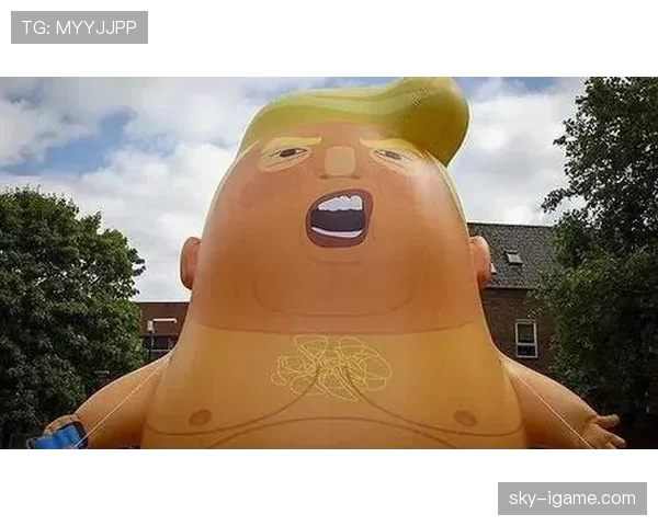 颜骏凌一边行走NBA富豪圈一边还得背锅，这生活我真看懵了